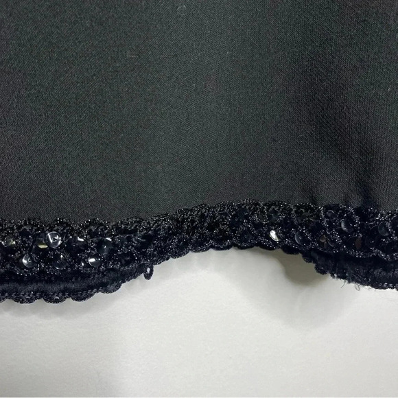 Kate Spade sleeveless V-Neck Black Cocktail Dress Size 2 - Picture 4 of 6